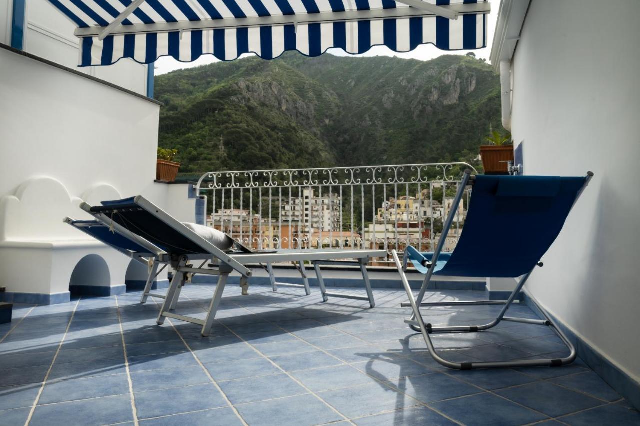 Libeccio - Apartment With Terrace And Sea View Maiori Exterior foto